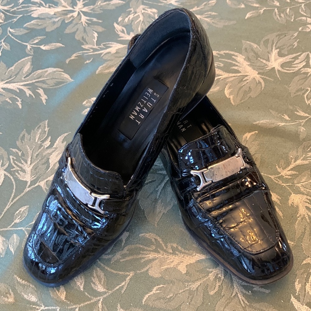 Stuart Weitzman black Croc loafers ~ Size 9 1/2